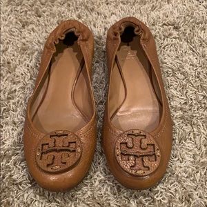 Tory Burch ballet flats did 6 in tan / camel color